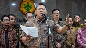 Wakil Menteri Pertanian (Wamentan) Sudaryono memastikan Badan Usaha Milik Negara (BUMN) Ekspor PT Danantara Sumber Daya Indonesia (DSI) tidak akan mengambil keuntungan. 
