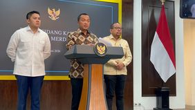 Menteri Sekretaris Negara Prasetyo Hadi mengumukan penggantian Kepala Badan Gizi Nasional (BGN) Dadan Hidayana di Kantor Presiden, Kompleks Istana Kepresidenan, Jakarta, Selasa, 2 Juni 2026