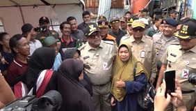 Wakil Gubernur DKI Jakarta, Rano Karno memastikan para siswa yang terdampak kebakaran di kawasan Pasar Jiung, Kemayoran, Jakarta Pusat, tetap dapat mengikuti proses pendidikan melalui kebijakan ujian susulan.