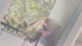 Politeknik Negeri Jakarta (PNJ) tengah menangani kasus yang melibatkan seorang mahasiswanya setelah video yang memperlihatkan aksi ciuman sesama jenis di lingkungan kampus beredar di kalangan mahasiswa.