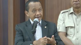 Menteri Energi dan Sumber Daya Mineral (ESDM) Bahlil Lahadalia menegaskan tidak ada perubahan aturan di sektor mineral dan batu bara (minerba). Penegasan itu disampaikan untuk memberikan kepastian kepada pelaku usaha, khususnya di sektor pertambangan