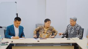 Perusahaan energi dan manufaktur asal China, Chint Group, menyatakan minatnya untuk memperluas investasi di Indonesia melalui sejumlah proyek energi baru terbarukan (EBT) dengan nilai mencapai US$7 miliar.
