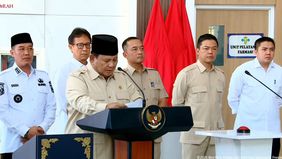 Prabowo Subianto menegaskan komitmen pemerintah untuk meningkatkan akses layanan kesehatan bagi masyarakat di seluruh Indonesia. Hal itu disampaikan saat meresmikan RSUD KH. Muhammad Thohir di Krui, Kabupaten Pesisir Barat, Lampung