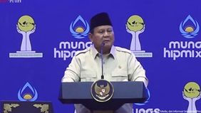 Prabowo Subianto mengaku heran dengan berbagai kritik yang diarahkan kepadanya terkait intensitas kunjungan kerja ke luar negeri