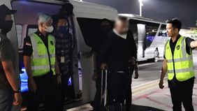 Kantor Imigrasi Ngurah Rai berhasil menggagalkan upaya keberangkatan
seorang pria Warga Negara Australia buronan interpol yang diduga terlibat tindak pidana lintas negara.