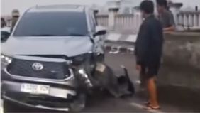 Kecelakaan lalu lintas terjadi di kawasan Flyover Kalibata, Jakarta Selatan, pada Jumat, 12 Juni 2026 pagi.