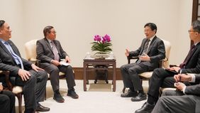 Gubernur DKI Jakarta, Pramono Anung, bertemu Perdana Menteri Singapura, Lawrence Wong, di Istana Perdana Menteri Singapura, pada Senin, 15 Juni 2026.