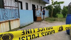 Penjaga rumah kos di kawasan Cileunyi, Kabupaten Bandung, Resa Rohendi, mengungkapkan bahwa YTR (29), korban dugaan penyekapan dan penganiayaan, nyaris tidak pernah terlihat meninggalkan kamar selama sekitar tiga bulan tinggal di lokasi tersebut