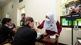 Bank Mandiri terus memperkuat komitmennya dalam menciptakan nilai tambah yang berkelanjutan bagi masyarakat melalui berbagai program Tanggung Jawab Sosial dan Lingkungan (TJSL). 