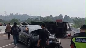 Beruntung tak ada korban jiwa dalam kecelakaan itu