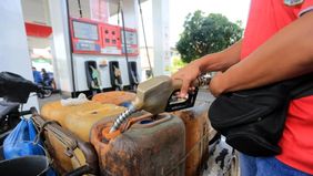 Direktur Eksekutif Pusat Studi Hukum Energi dan Pertambangan (PUSHEP) Bisman Bhaktiar menilai kebijakan mandatori Biosolar B50 yang mulai diberlakukan pada Rabu, 1 Juli 2026 merupakan bagian dari strategi pemerintah dalam mempercepat transisi menuju 