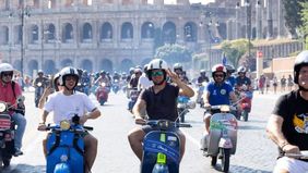 Vespa Menjadi Simbol Kebangkitan Italia Setelah Perang Dunia II. 
