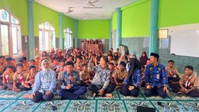 Kegiatan edukasi ini dilaksanakan oleh BRI Pancoran dimana pemberi materi sosialisasi diberikan oleh RM Funding Transaction yaitu Muhamad Ikhwan Muslim dan Sekar Ajeng Wulandari.