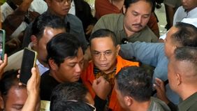 Majelis hakim Pengadilan Tindak Pidana Korupsi (Tipikor) Semarang menolak nota keberatan atau eksepsi yang diajukan Bupati nonaktif Pati, Sudewo, dalam perkara dugaan korupsi yang berkaitan dengan proyek di Direktorat Jenderal Perkeretaapian .