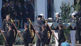 Kapolda Metro Jaya Komjen Pol. Asep Edi Suheri menegaskan bahwa tanda kehormatan Nugraha Sakanti yang diberikan Presiden Prabowo Subianto harus menjadi motivasi bagi seluruh jajaran kepolisian untuk meningkatkan kualitas pelayanan kepada masyarakat.