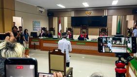 Pengadilan Negeri Indramayu menjatuhkan hukuman penjara seumur hidup kepada Priyo Bagus Setiawan atas pembunuhan berencana satu keluarga di Indramayu, Jawa Barat.