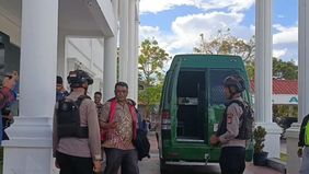 Kejaksaan Negeri Jayawijaya menetapkan tersangka TMM dalam dugaan korupsi proyek pembangunan jalan lingkar Kantor Bupati Jayawijaya.