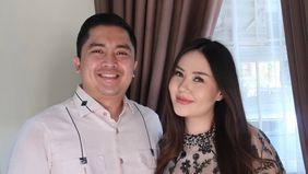Sarah Gibson bongkar bukti baru perselingkuhan suami dengan sejumlah wanita, hingga teman satu partainya.