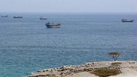 Pemerintah Iran menegaskan bahwa Selat Hormuz tidak boleh dijadikan lokasi unjuk kekuatan militer oleh negara-negara di luar kawasan. Pernyataan tersebut disampaikan Wakil Menteri Luar Negeri Iran untuk Urusan Hukum dan Internasional Kazem Gharibabad