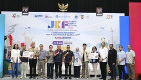 Otoritas Jasa Keuangan (OJK) mengapresiasi komitmen dan kontribusi Bank Jakarta dalam mendukung pelaksanaan Program Pengembangan Ekonomi Daerah (PED) Provinsi DKI Jakarta yang menjadi salah satu program unggulan Tim Percepatan Akses Keuangan Daerah.