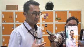 Komisi Pemberantasan Korupsi (KPK) memanggil dua saksi untuk diperiksa dalam penyidikan dugaan korupsi proyek pembangunan Gedung Pemerintah Kabupaten Lamongan, Jawa Timur.
