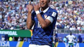 Real Madrid menyampaikan kecaman atas pernyataan bernada rasialis yang dilontarkan Senator Paraguay Celeste Amarilla kepada penyerang mereka, Kylian Mbappe.

