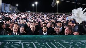 Rangkaian prosesi pemakaman mendiang Pemimpin Tertinggi Iran, Ayatollah Ali Khamenei, memasuki tahap berikutnya di Irak setelah peti jenazahnya tiba di Kota Najaf dan disambut dalam upacara resmi.