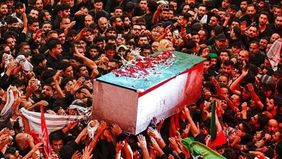 Menteri Luar Negeri RI Sugiono bersama Ketua MPR RI Ahmad Muzani melakukan kunjungan ke Iran untuk menghadiri prosesi penghormatan terakhir bagi mendiang pemimpin tertinggi Iran, Ayatollah Ali Khamenei. 