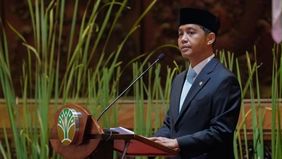 Menteri Kehutanan (Menhut) Raja Juli Antoni menegaskan komitmennya dalam meningkatkan kualitas sumber daya manusia (SDM) di sektor kehutanan sebagai bagian dari upaya membangun birokrasi yang lebih profesional