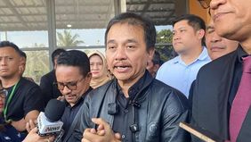Pengadilan Negeri Jakarta Selatan menetapkan sidang pembacaan putusan praperadilan kedua yang diajukan tersangka kasus dugaan fitnah dan pencemaran nama baik terkait keaslian ijazah Presiden ke-7 RI Joko Widodo (Jokowi), Roy Suryo.