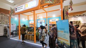 PT Bank Negara Indonesia (Persero) Tbk atau BNI memperkuat dukungan terhadap pengembangan Usaha Mikro, Kecil, dan Menengah (UMKM) batik melalui partisipasi dalam Pameran Puspa Nuswantara 2026. Keterlibatan tersebut menjadi bagian dari upaya perseroan