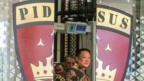 Jaksa Agung Muda Tindak Pidana Khusus (Jampidsus) Febrie Adriansyah menegaskan Kejaksaan Agung menghormati proses penyidikan dugaan tindak pidana korupsi dan tindak pidana pencucian uang (TPPU) yang tengah ditangani Kepolisian.