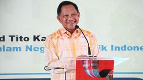 Menteri Dalam Negeri (Mendagri) Muhammad Tito Karnavian meminta pemerintah daerah (Pemda) bersama Dewan Kerajinan Nasional Daerah (Dekranasda) lebih aktif mengidentifikasi dan mengembangkan potensi kerajinan khas di wilayah masing-masing. Upaya terse