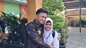 Menteri Kependudukan dan Pembangunan Keluarga (Mendukbangga) sekaligus Kepala BKKBN, Wihaji, menegaskan bahwa interaksi langsung antara ayah dan anak memiliki nilai yang tidak dapat tergantikan oleh perkembangan teknologi maupun kecerdasan buatan.