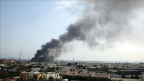 Pemerintah Kuwait melaporkan tiga pos perbatasan darat di wilayah utara menjadi sasaran serangan yang mengakibatkan kerusakan material. Selain itu, serangan pesawat nirawak juga menghantam sebuah anjungan minyak lepas pantai.