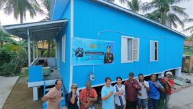 Menurut Pak Zein, dirinya dilibatkan langsung dalam pembelian bahan dan diberikan bahan material dengan kualiaa terbaik. "Saya diajak langsung oleh Team yang Bedah Rumah dan sempet kaget bahan yanh dibeli untuk bedah rumah Saya banyak yanh kualitas N