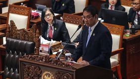 Menteri Keuangan (Menkeu) Purbaya Yudhi Sadewa menegaskan pemerintah tidak memiliki rencana menaikkan tarif pajak dalam jangka menengah. Sebagai gantinya, pemerintah akan mengoptimalkan penerimaan negara dengan memperluas basis perpajakan.

