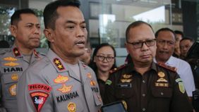 Kepolisian Daerah Nusa Tenggara Barat (Polda NTB) resmi mengambil alih penyidikan kasus tiga santri yang menjadi korban kebakaran di Lombok Tengah. Langkah tersebut dilakukan setelah adanya rekomendasi dari Rapat Dengar Pendapat (RDP) Komisi III DPR 