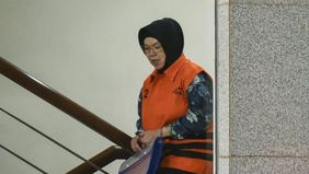 Komisi Pemberantasan Korupsi (KPK) melakukan penggeledahan di sembilan lokasi selama dua hari dalam penyidikan kasus dugaan pemerasan di lingkungan Pemerintah Kabupaten Sukoharjo yang menjerat Bupati Sukoharjo nonaktif, Etik Suryani