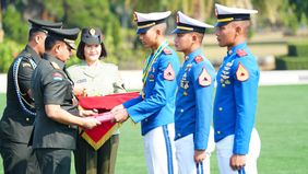 Panglima TNI Tutup Pendidikan Pertama Akademi TNI Tahun 2026 di Cilangkap.