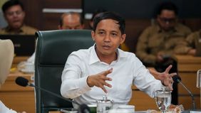 Menteri Kehutanan Raja Juli Antoni mendorong pemanfaatan perdagangan karbon sebagai salah satu instrumen untuk meningkatkan pembiayaan dan investasi swasta dalam kegiatan penanaman serta restorasi hutan.