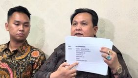 Minola Sebayang selaku kuasa hukum Ruben Onsu, menjelaskan bahwa sejarah rumah Cilandak tersebut bermula dari sebuah rumah tua yang dibeli langsung oleh Ruben Onsu secara tunai. Secara legal, sertifikat rumah tersebut sudah atas nama Ruben Onsu sejak