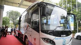 Menteri Energi dan Sumber Daya Mineral (ESDM) Bahlil Lahadalia berencana berkomunikasi dengan Gubernur DKI Jakarta Pramono Anung terkait pemanfaatan hidrogen sebagai bahan bakar bus TransJakarta.