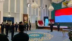 Prabowo Subianto resmi melantik Donny Ermawan Taufanto sebagai Gubernur Universitas Republik Indonesia (URI) dan Yos Sunitoyoso sebagai Wakil Gubernur URI di Istana Kepresidenan, Jakarta, Rabu, 22 Juli 2026.