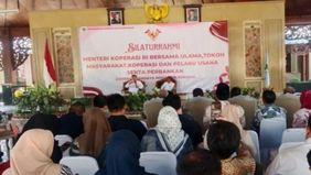 Menteri Koperasi (Menkop) Ferry Juliantono mengungkapkan pemerintah telah menyiapkan tiga strategi untuk mempercepat penguatan koperasi agar mampu menjadi pusat kegiatan ekonomi sekaligus meningkatkan kesejahteraan masyarakat.