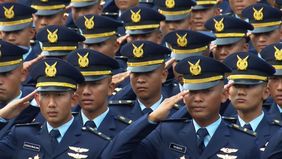 Suasana haru menyelimuti momen pelantikan Prasetya Perwira Akademi Kepolisian (Akpol) 2026 di Istana Merdeka, Jakarta, Rabu, 22 Juli 2026. 