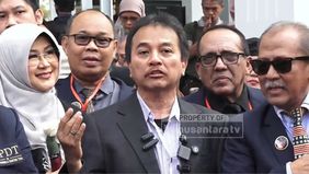 Roy Suryo menilai putusan sela Majelis Hakim Pengadilan Negeri (PN) Jakarta Timur yang mengabulkan eksepsi Tifauziah Tyassuma atau Dokter Tifa dapat menjadi rujukan dalam perkara lain yang memiliki karakteristik serupa, termasuk kasus hukum.