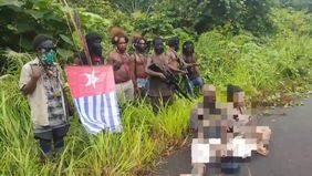 Duka kembali menyelimuti Tanah Papua. Tiga warga sipil dilaporkan meninggal dunia dalam aksi kekerasan yang diduga dilakukan oleh kelompok bersenjata OPM pimpinan Kopitua Heluka (Danops Kodap Yahukimo) di sekitar Jalan Trans Papua, Distrik Seradala, 