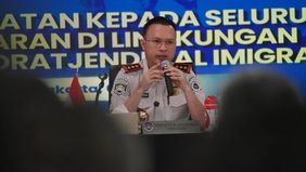 Direktur Jenderal Imigrasi Hendarsam Marantoko menegaskan bahwa warga negara asing (WNA) tidak diperkenankan menjadi penyelenggara acara di Indonesia karena kegiatan tersebut tidak sesuai dengan ketentuan keimigrasian yang berlaku.

