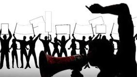 Beredar sebuah unggahan di Facebook yang menampilkan foto kerumunan massa membawa bendera Merah Putih dan spanduk bertuliskan "Boikot Pajak, Stop Bayar Pajak".

